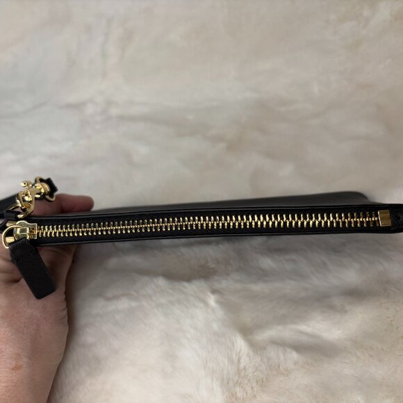 Calvin Klein Black Faux Saffiano Leather Zip Wristlet Clutch Wallet EUC - Picture 7 of 16